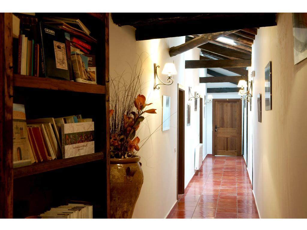 Apartamentos Rurales Victor Chamorro Del Arco Hervas Ngoại thất bức ảnh